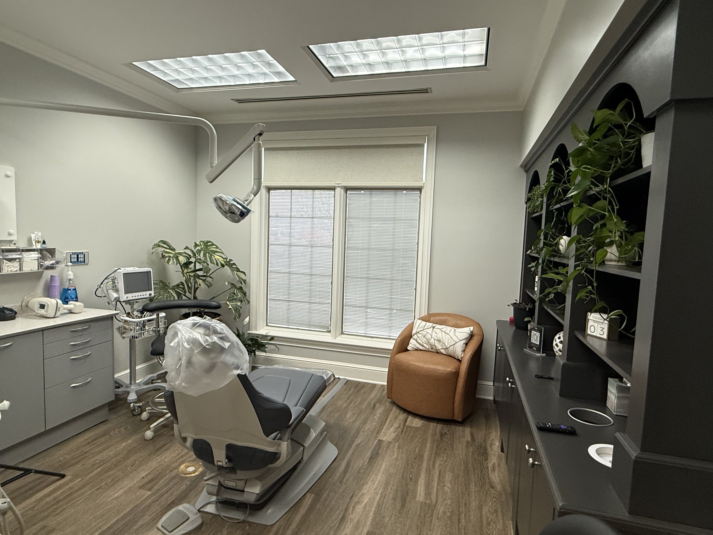 Modern treatment room at Hallmark Dentistry in Cullman